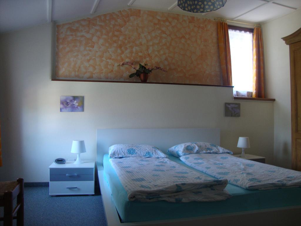 Grotto Bellavista Bed and Breakfast Sant'Abbondio Rum bild